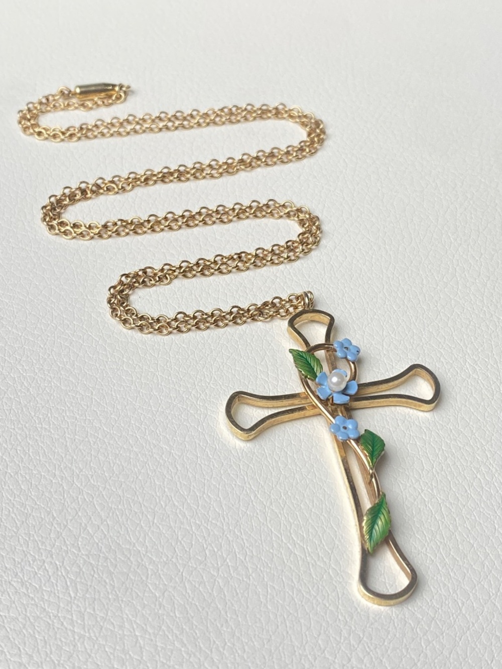 Vintage Krementz Forget Me Not Enamel Cross Necklace Genuine Pearl Box Papers - Picture 2 of 8